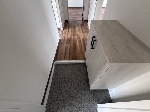 白川台藤ハイツの玄関