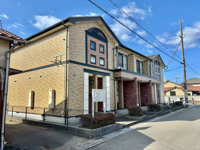 グッチ・アラモードの外観