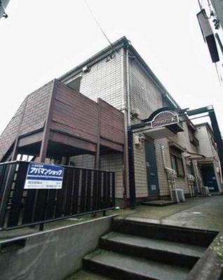 【エントランス】 | プチメゾンK | 毎日通るエントランスはこのようになっています