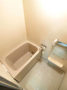 【浴室】 | プチメゾンK | 日々の疲れを癒すお風呂付です