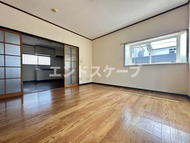 ハイツハツミAの居間・リビング|高崎、前橋のお部屋探しはエンドスケープまで！お客様の理想お聞かせ下さい♪