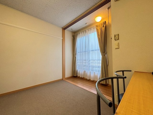 レオパレス岸和田５の居間・リビング