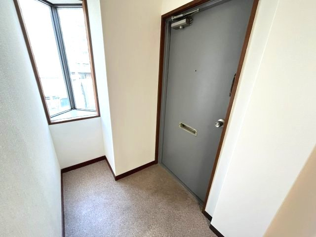 GM殿島町の玄関|(参考)同マンション同間取り他部屋の写真