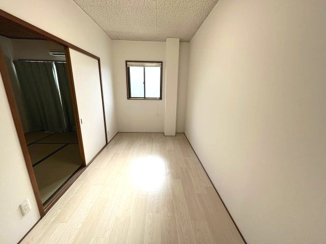 GM殿島町の洋室|(参考)同マンション同間取り他部屋の写真