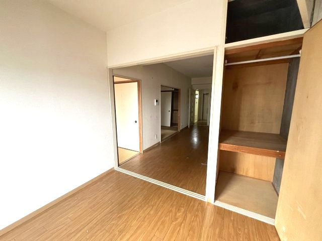 ｸﾞﾗﾝﾄﾞｰﾙ福川の洋室|(参考)同マンション反転間取り他部屋の写真