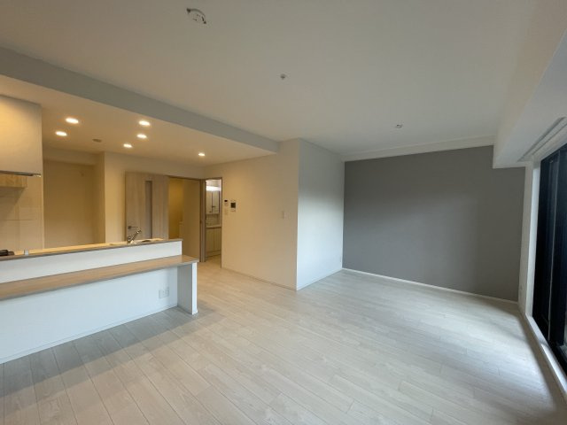 スプランディッド茨木天王の居間・リビング