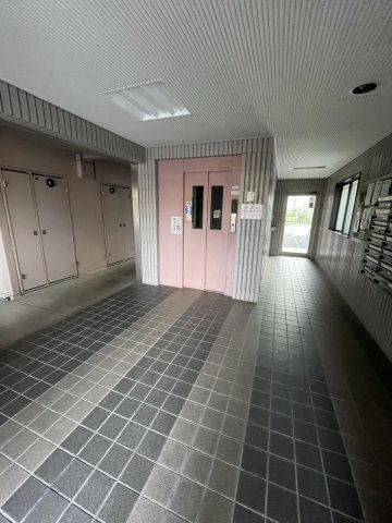 エスペランサ門真南のロビー