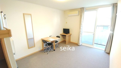 【内装】 | アゼリアコート | 建具の色は異なる場合がございます
※バルコニー無し、窓腰上