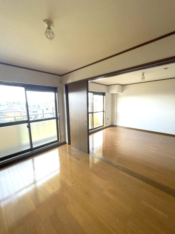 VIO東中野の洋室