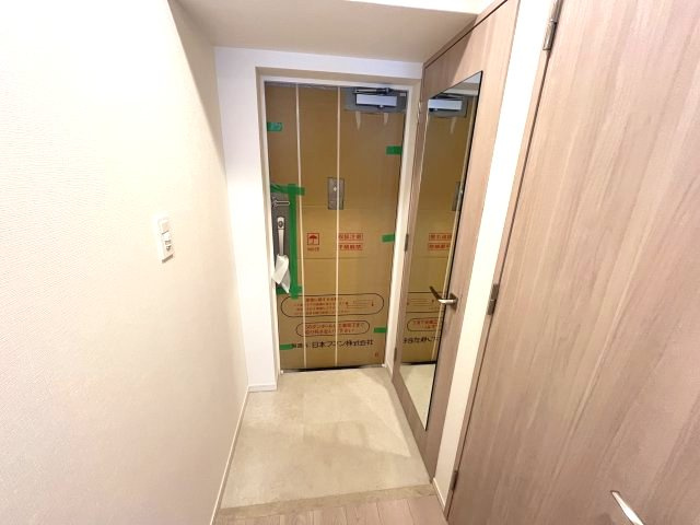 スプランディッド梅田グランノースの玄関|写真は、他部屋の同間取りです(現況優先)