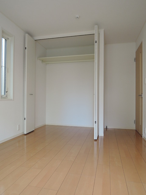 Ｔｒｉｎｉｔｙ　Ａの寝室|★かなり大きめのクローゼットです★