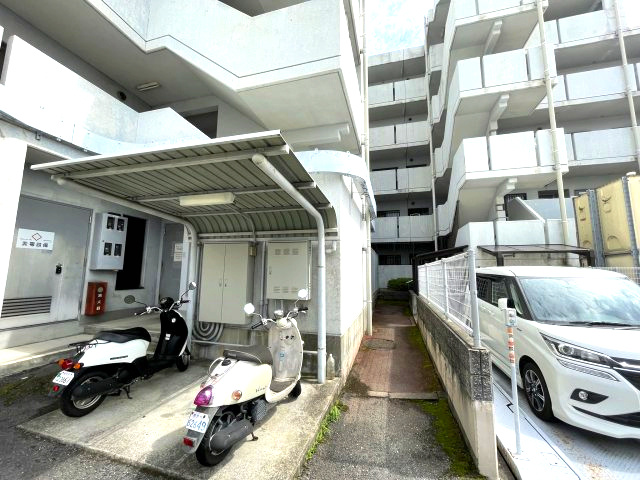 パルハセトン香里園の駐車場