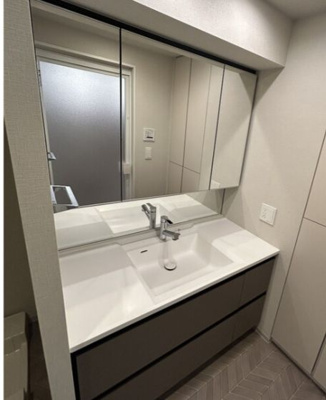 【独立洗面台】 | ブランシエスタ木場 | 独立洗面化粧台が付いています