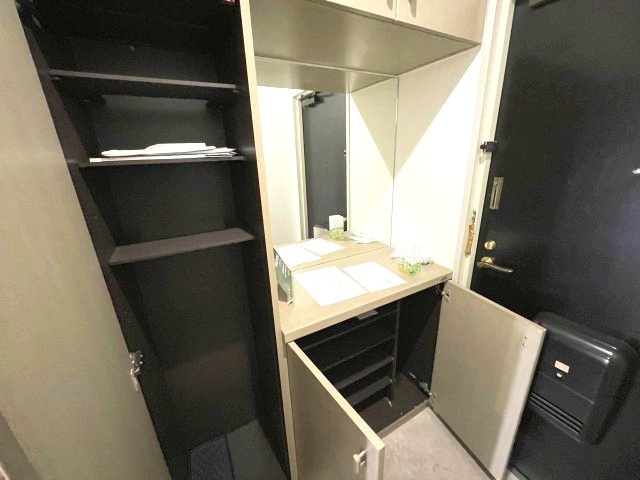 PHOENIX COURT 交野Ⅰの玄関