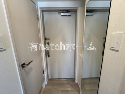 スプランディッド上本町WESTの玄関