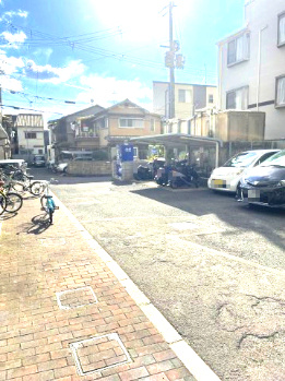 ナウボ・Ⅰの駐車場