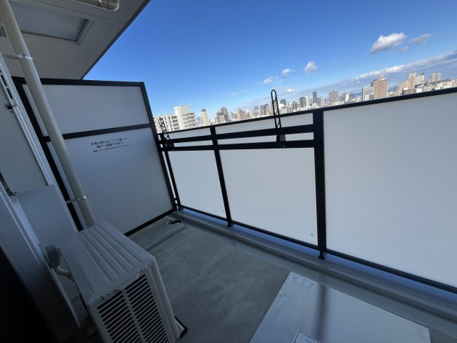 スプランディッド上本町WESTのバルコニー