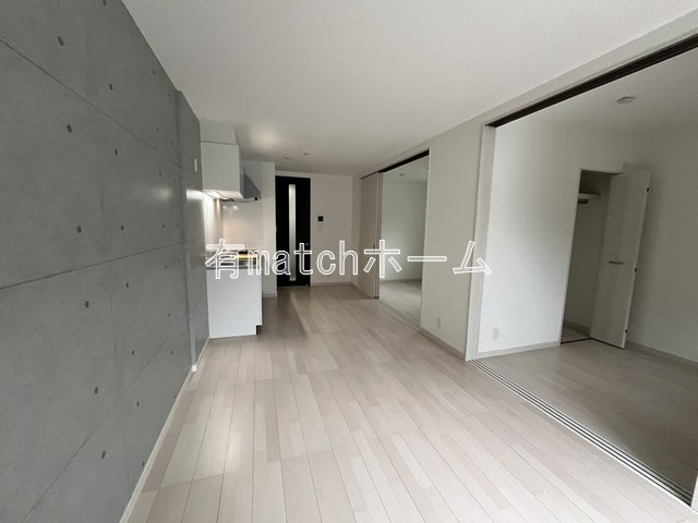 AVANTIO寝屋川市駅の居間・リビング