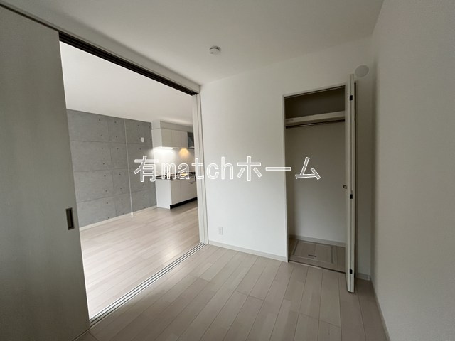 AVANTIO寝屋川市駅の洋室