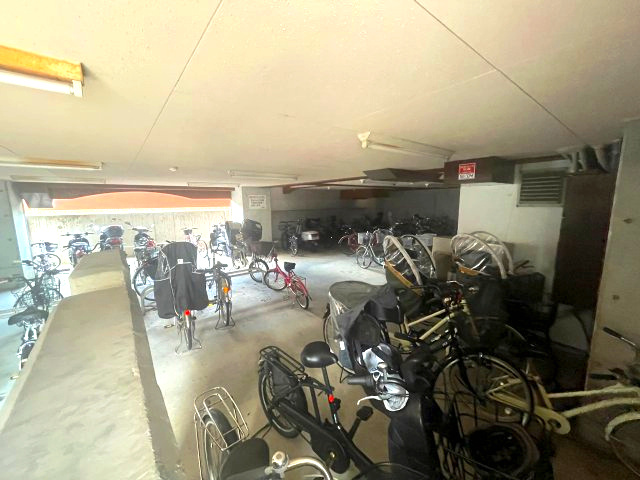 ベルドミールの駐車場