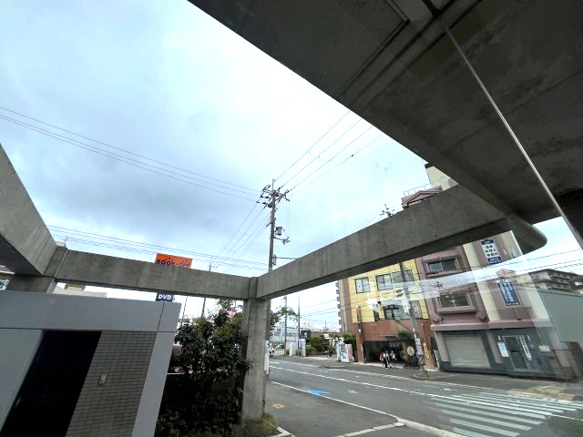 ラフィーネ香里園の周辺