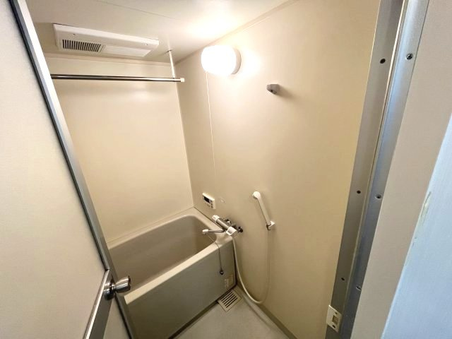 ラフィーネ香里園の浴室