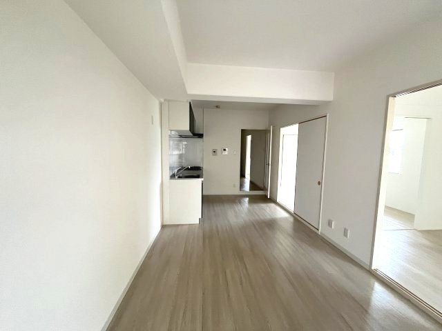 PLUM CITY RESIDENCE NEYAGAWA(ジュネスFUJI)の居間・リビング