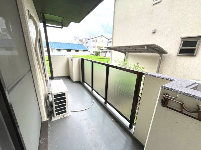 PLUM CITY RESIDENCE NEYAGAWA(ジュネスFUJI)のバルコニー