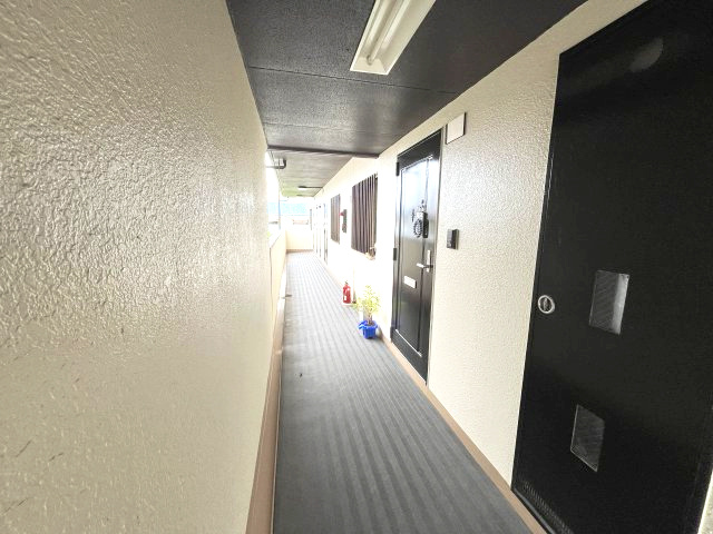 PLUM CITY RESIDENCE NEYAGAWA(ジュネスFUJI)のロビー