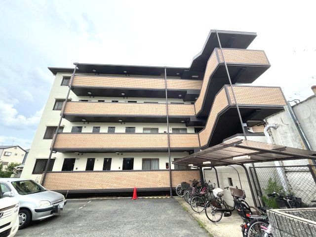 PLUM CITY RESIDENCE NEYAGAWA(ジュネスFUJI)の外観