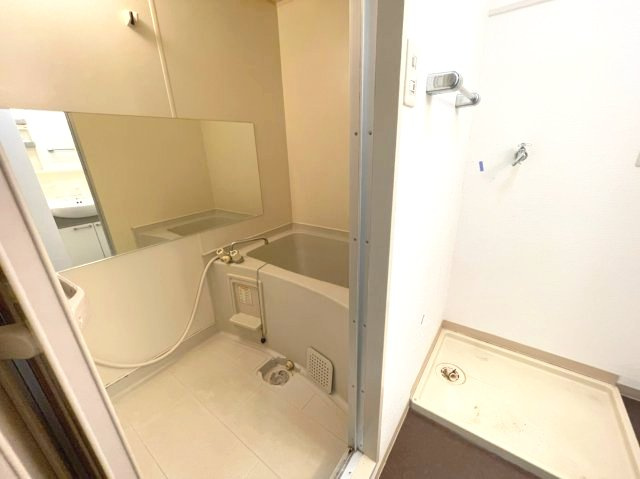 ブランドールMⅢの浴室|イメージとして同建物他部屋を表示しています
