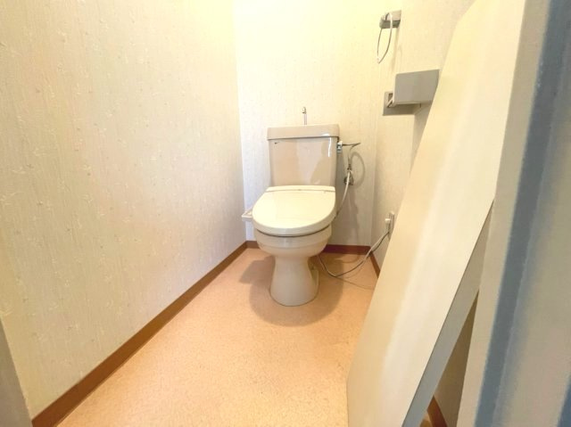 ブランドールMⅢのトイレ|イメージとして同建物他部屋を表示しています