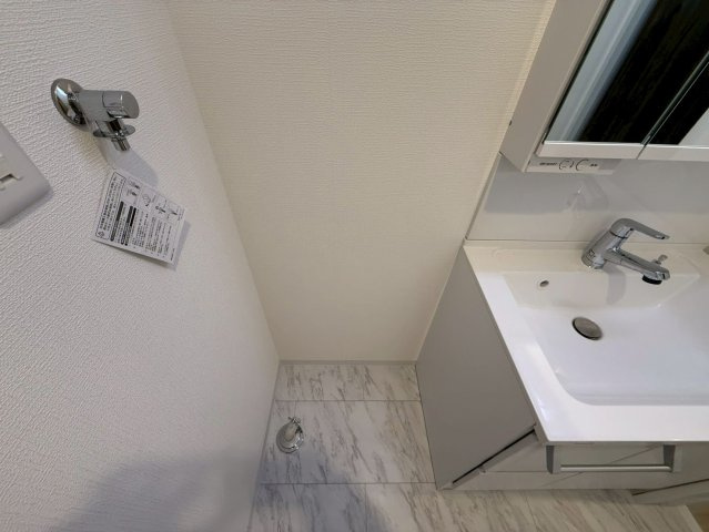 ソレイユビセレクト法蓮町Ⅳの洗面所