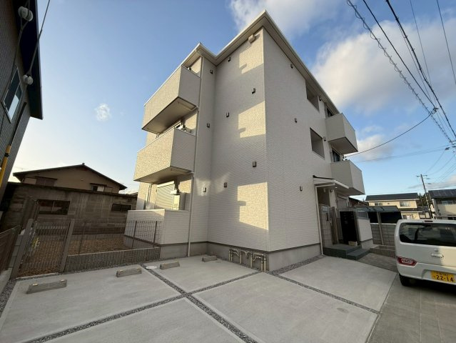 ソレイユビセレクト法蓮町Ⅳの外観