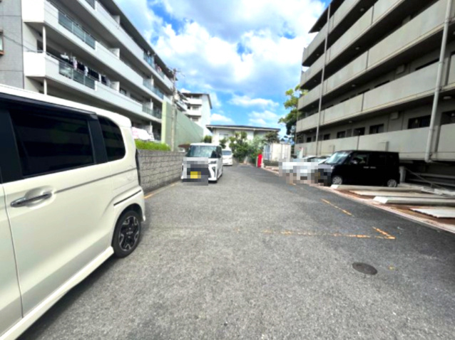 セレコート住道の駐車場