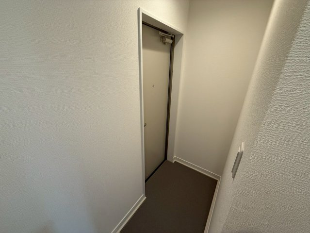 ソレイユビセレクト法蓮町Ⅳの玄関