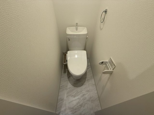 ソレイユビセレクト法蓮町Ⅳのトイレ