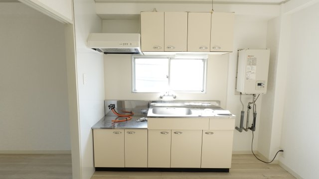 出汐ビルのキッチン