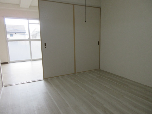 出汐ビルの居間・リビング