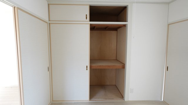 出汐ビルの収納