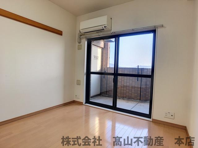 ロイヤルタワー文教の杜の居間・リビング