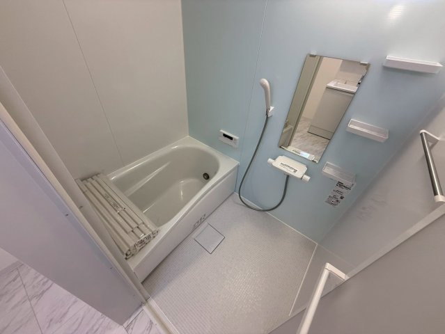 ソレイユビセレクト法蓮町Ⅳの浴室