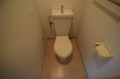 【トイレ】 | ４丁目ビレッジ | ※別室の参考写真です