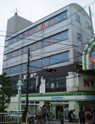フォレスト寝屋川の外観