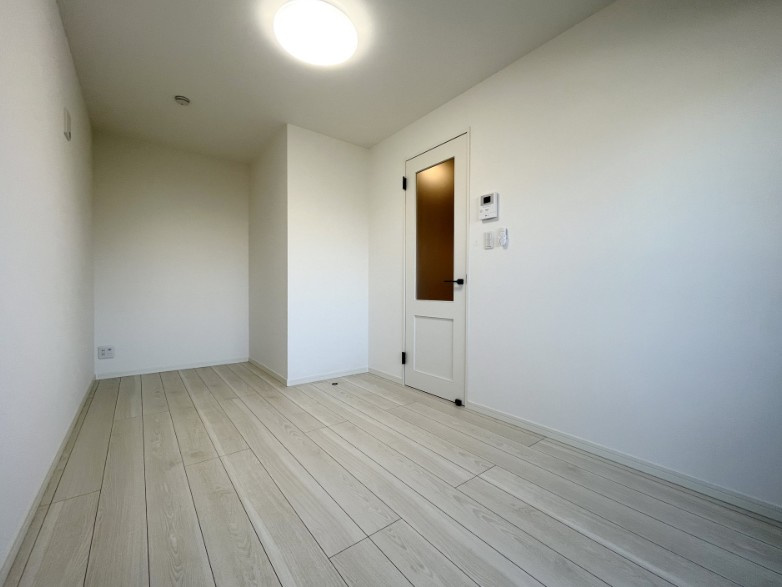 川崎市多摩区三田２丁目のアパートの寝室