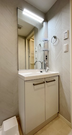 川崎市多摩区三田２丁目のアパートの洗面所