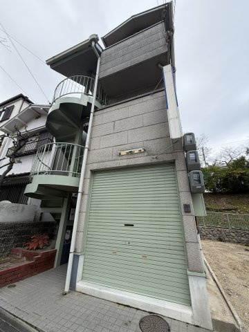 大森マンションの外観