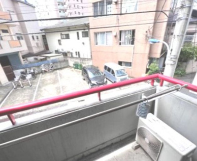 【バルコニー】 | EASEHOUSE | 落ち着いた時間を過ごせるバルコニーです