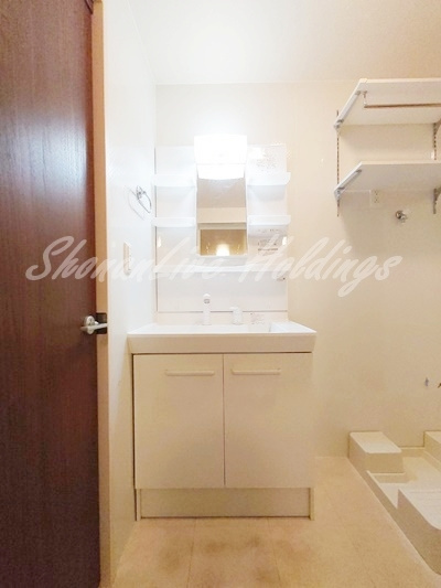 グレイスコート湘南の洗面所