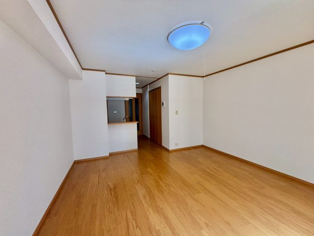 ハウスUOE　Ⅰの洋室